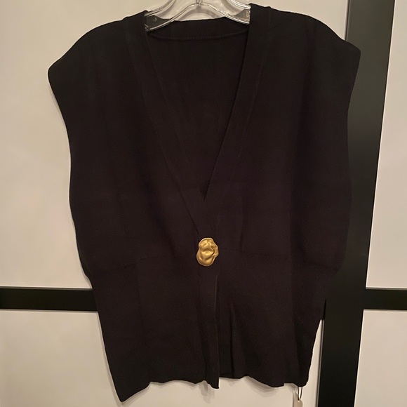 Commense Black V-Neck Sweater Vest- NWT - Picture 2 of 6